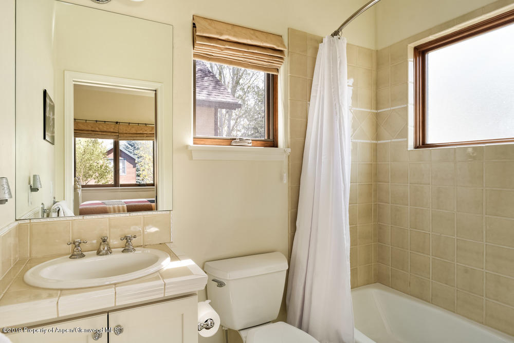 314 Summerset Lane Basalt, CO 81621 - Photo 21 of 30 314SummersetWay_WEB028