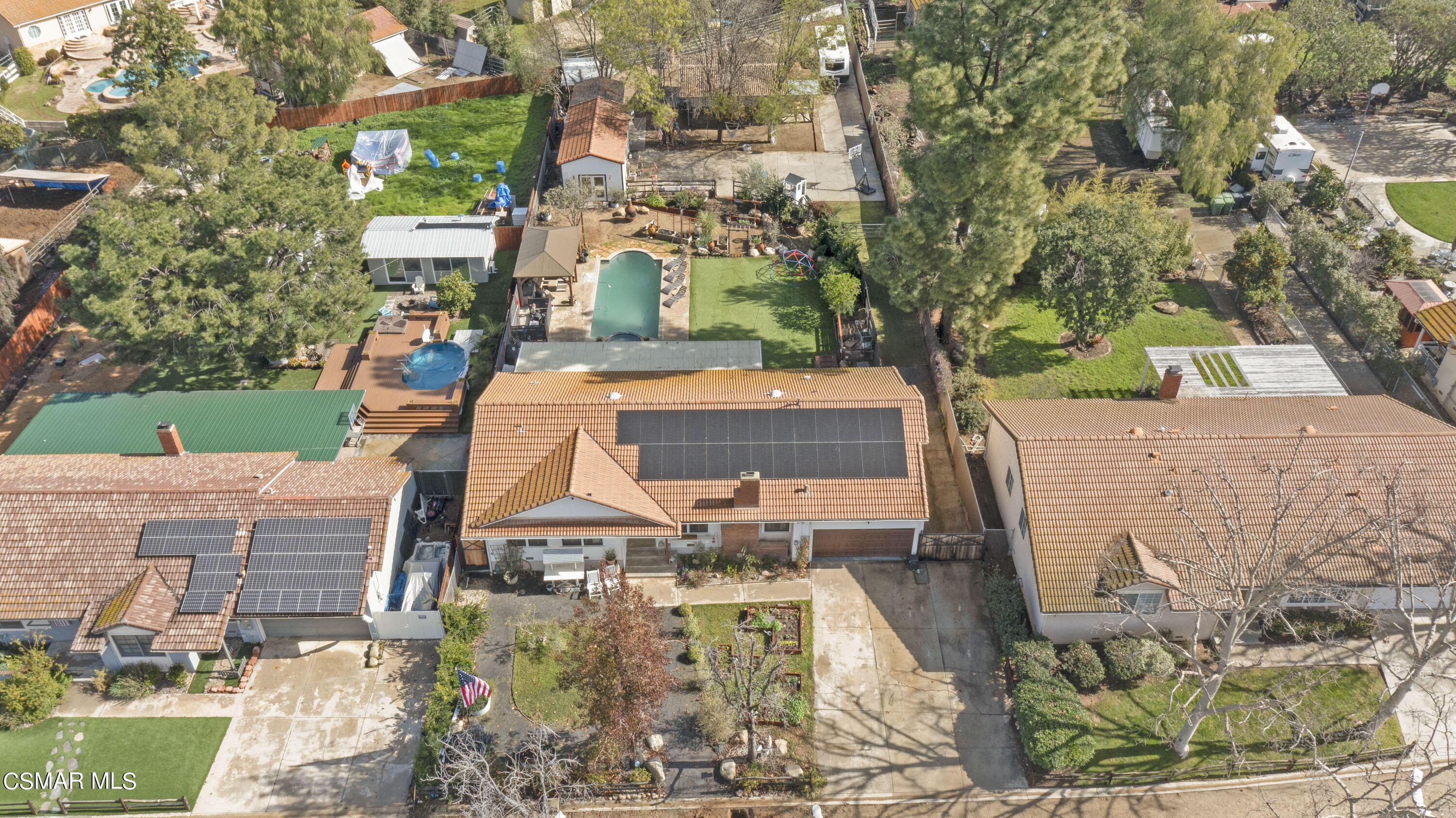 1065 Rambling Road Simi Valley, CA 93065 - Photo 40 of 54 an aerial view of a residential apartment building with a yard