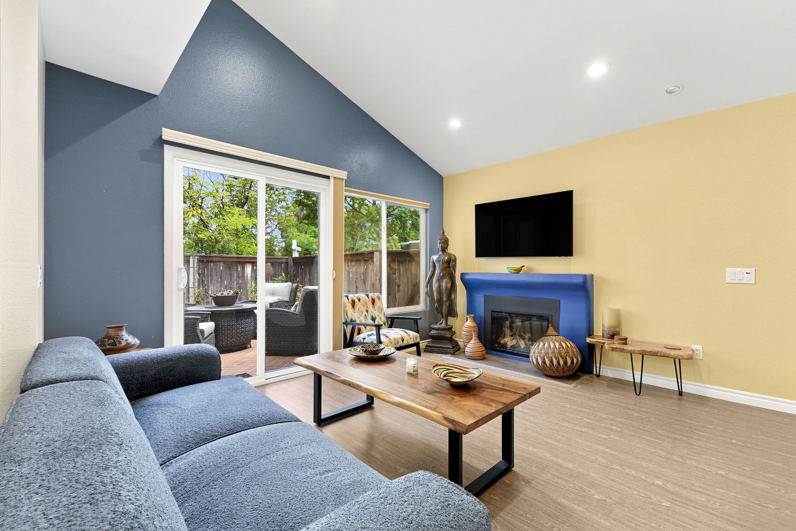 2033 Shadytree Lane Encinitas, CA 92024 - Photo 6 of 28