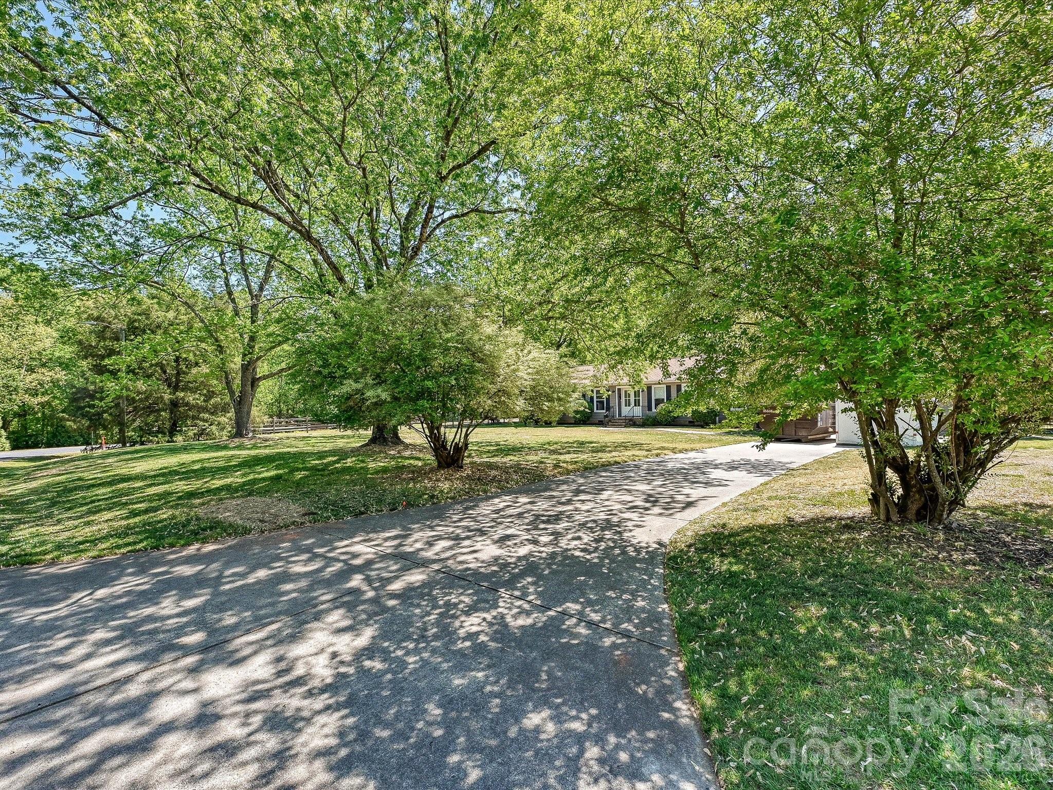 9850 Black Horse Run Road Fort Mill, SC 29707 - Photo 37 of 39