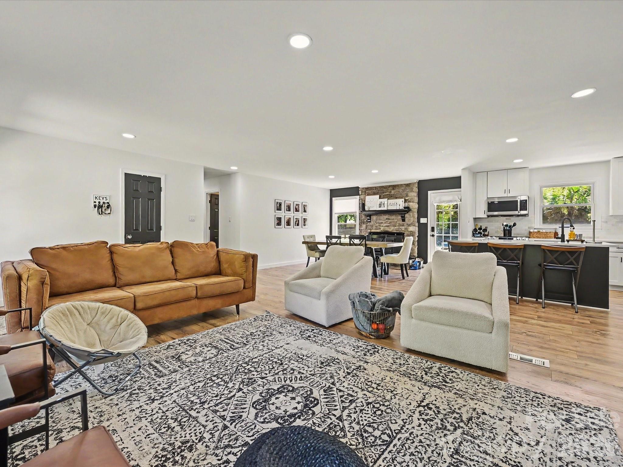 9850 Black Horse Run Road Fort Mill, SC 29707 - Photo 4 of 39