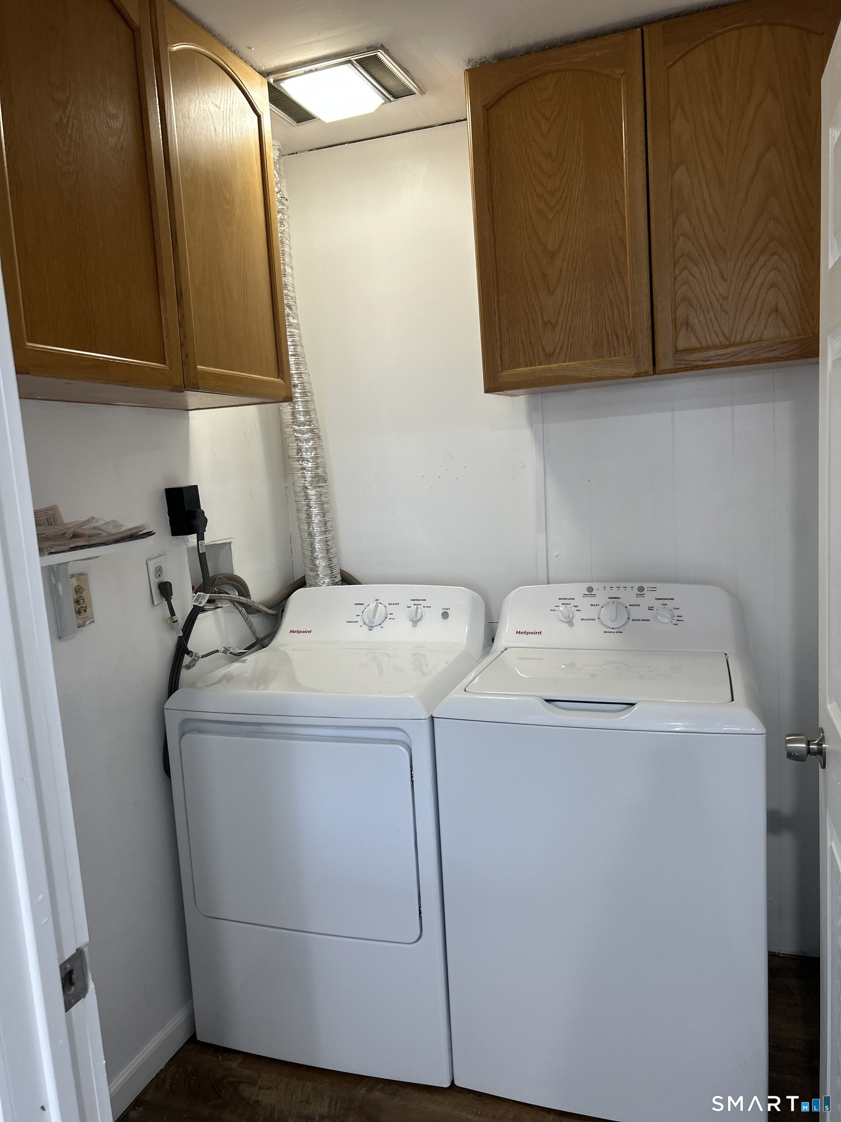 2324 Post Road Fairfield, CT 06824 - Photo 6 of 6