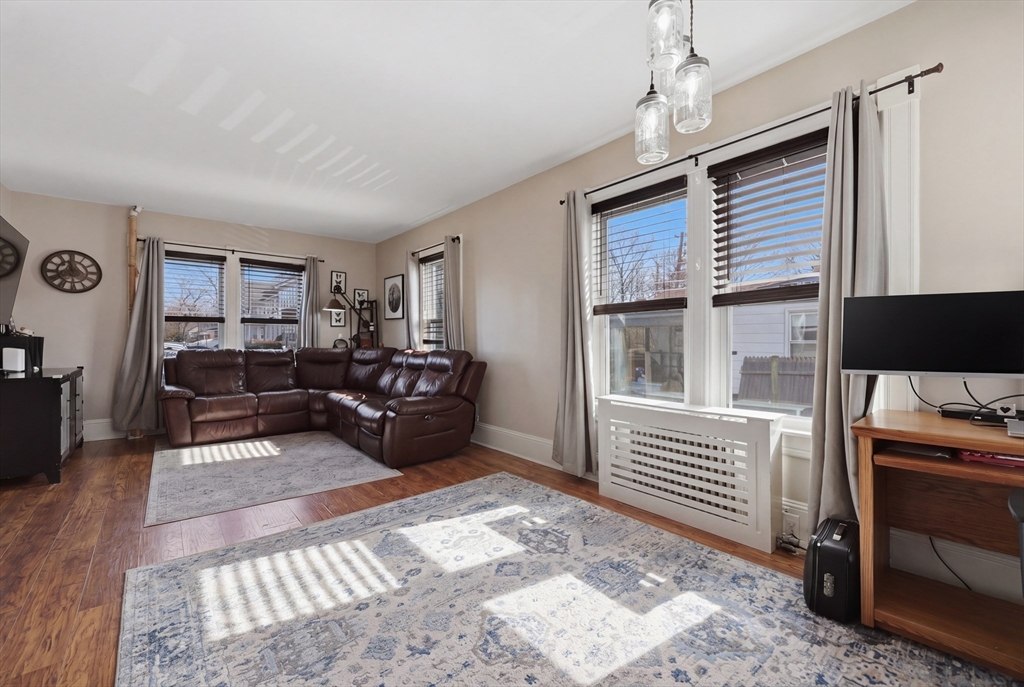 9 Hamilton Street Clinton, MA 01510 - Photo 9 of 32