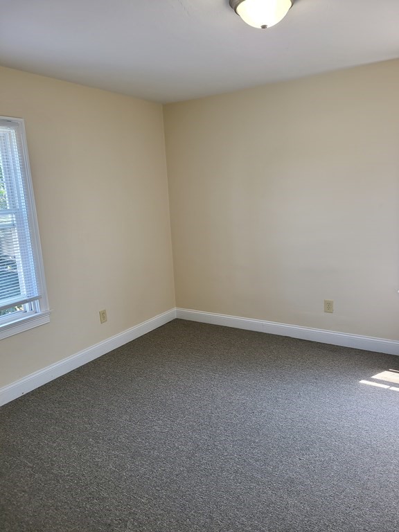 311 Hancock Street Springfield, MA 01105 - Photo 5 of 12 Gallery Image 5