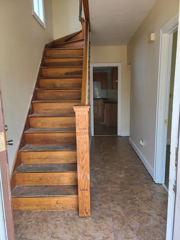 311 Hancock Street Springfield, MA 01105 - Photo 7 of 12 Gallery Image 7