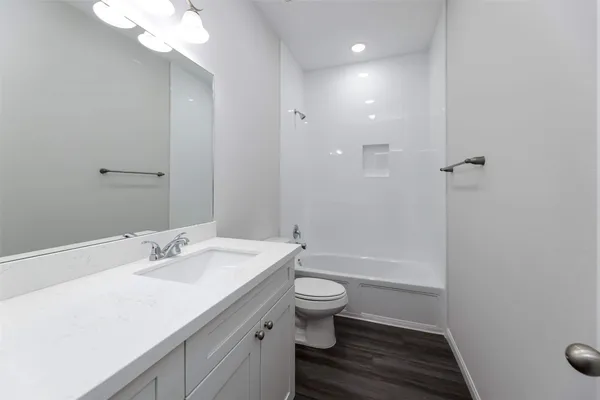 $1,895 | 2029 County Road 3550, Cleveland, TX 77327