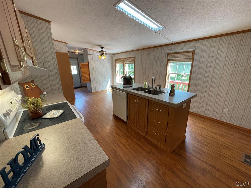8144 County Bridge Road Slatington, PA 18080 - Photo 12 of 25 Gallery Image 12