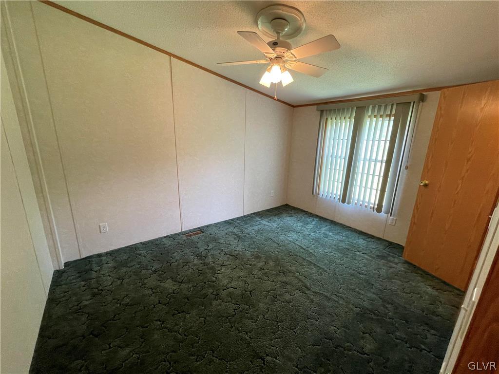 8144 County Bridge Road Slatington, PA 18080 - Photo 14 of 25 Gallery Image 14