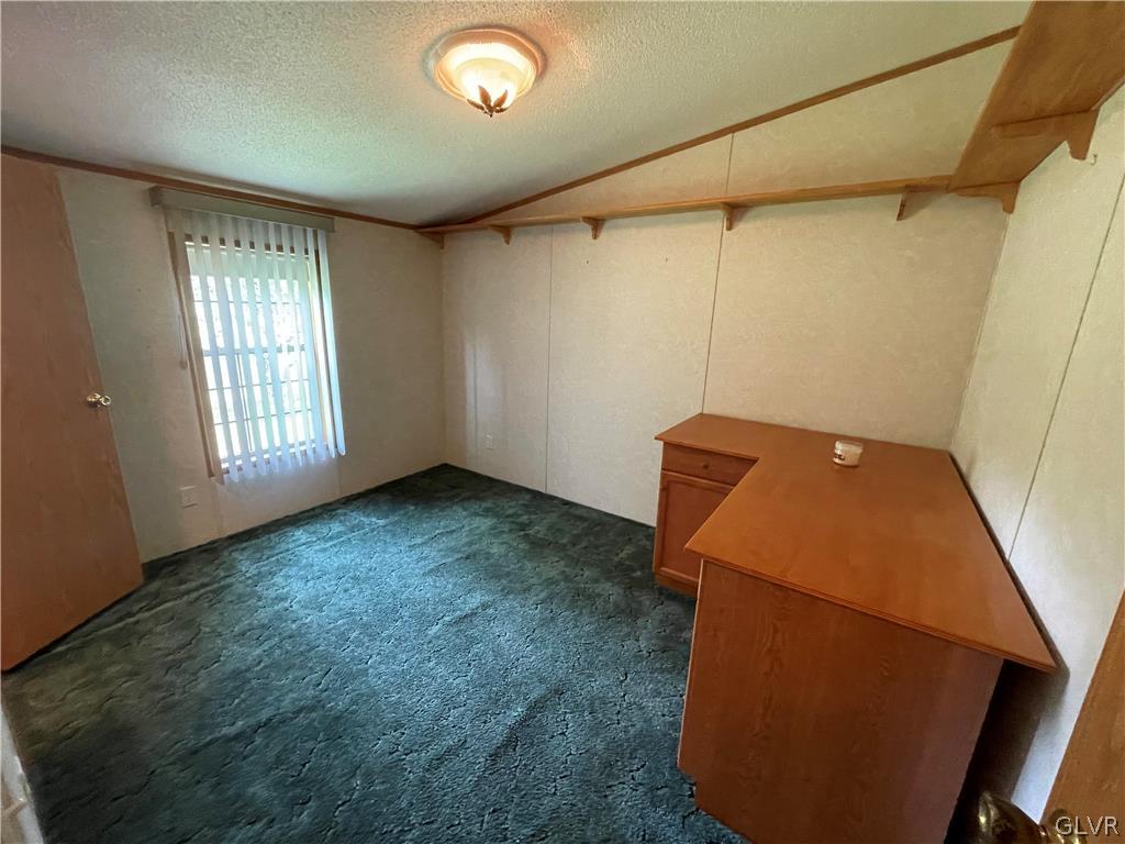 8144 County Bridge Road Slatington, PA 18080 - Photo 17 of 25 Gallery Image 17