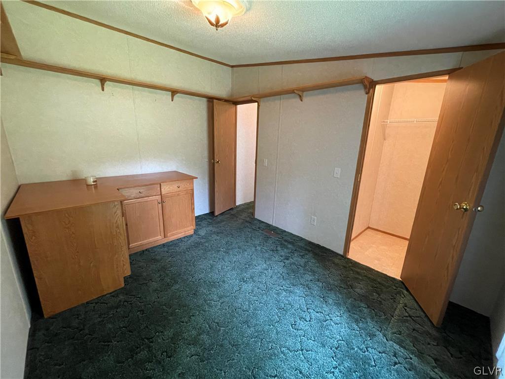 8144 County Bridge Road Slatington, PA 18080 - Photo 18 of 25 Gallery Image 18
