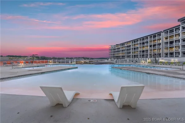 $650,000 | 1065 Topsider Lane, Unit 408, Osage Beach, MO 65065