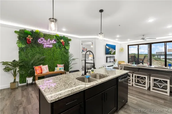 $650,000 | 1065 Topsider Lane, Unit 408, Osage Beach, MO 65065