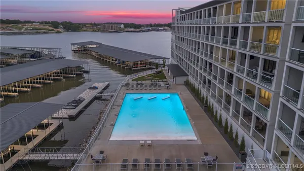 $650,000 | 1065 Topsider Lane, Unit 408, Osage Beach, MO 65065