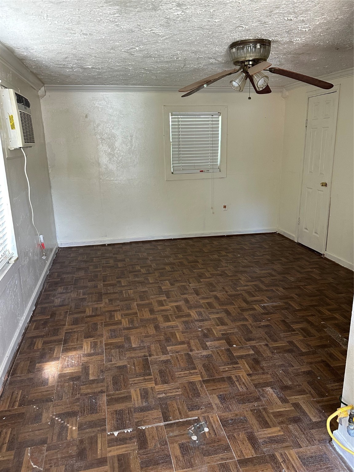 409 7th Street Huntsville, TX 77320 - Photo 14 of 17 a view of a utility room