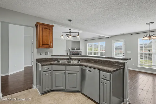 $379,000 | 13245 Braybourne Parkway, Olive Branch, MS 38654