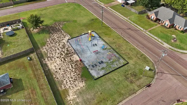 $379,000 | 13245 Braybourne Parkway, Olive Branch, MS 38654