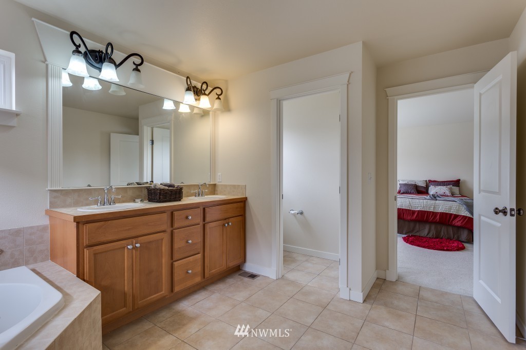 16404 38th Avenue Southeast Bothell, WA 98012 - Photo 11 of 20 Gallery Image 11