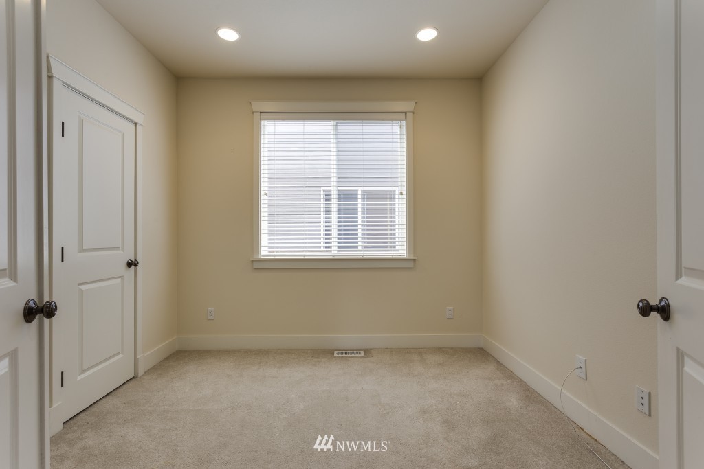 16404 38th Avenue Southeast Bothell, WA 98012 - Photo 16 of 20 Gallery Image 16