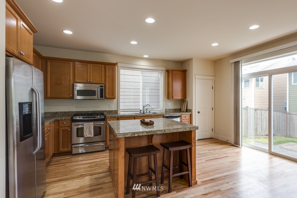 16404 38th Avenue Southeast Bothell, WA 98012 - Photo 6 of 20 Gallery Image 6