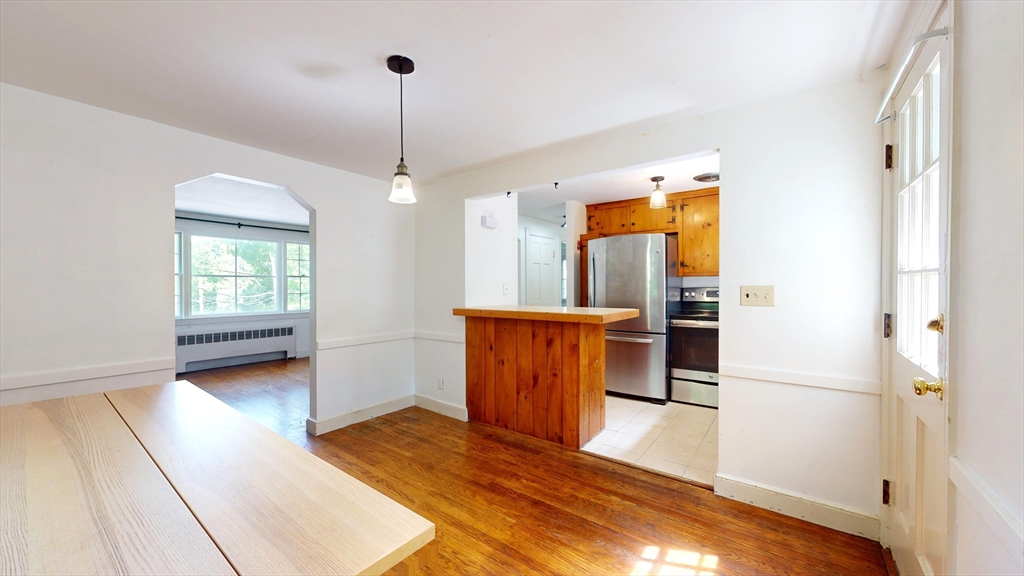 91 Prospect Street Wellesley, MA 02481 - Photo 12 of 34 Gallery Image 12