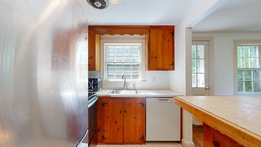 91 Prospect Street Wellesley, MA 02481 - Photo 17 of 34 Gallery Image 17