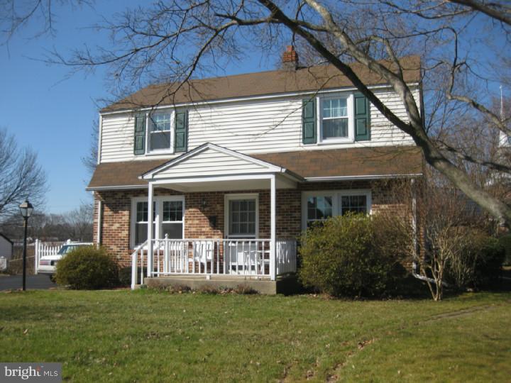 48 Woodlawn Road Warminster, PA 18974 - Photo 1 of 18 Exterior Front