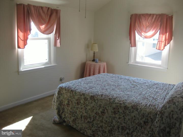 48 Woodlawn Road Warminster, PA 18974 - Photo 11 of 18 Bedroom - Main