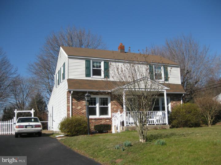 48 Woodlawn Road Warminster, PA 18974 - Photo 18 of 18 Exterior Front