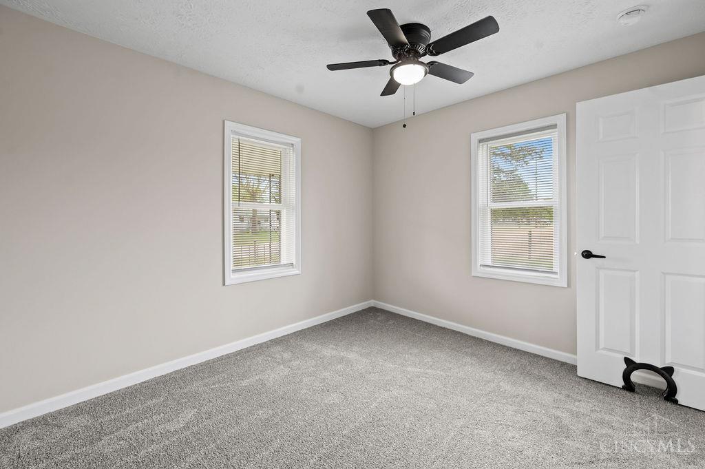 5340 Augspurger Road Hamilton, OH 45011 - Photo 15 of 48