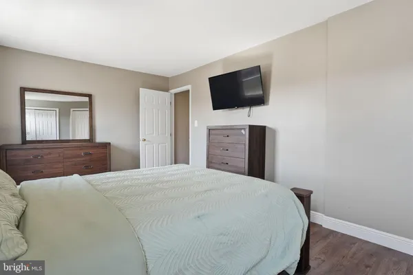 $320,000 | 9330 Neil Road, Unit A, Philadelphia, PA 19115