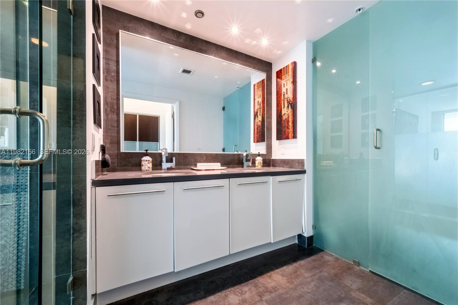 90 Southwest 3rd Street, Unit 2116 Miami, FL 33130 - Photo 16 of 31