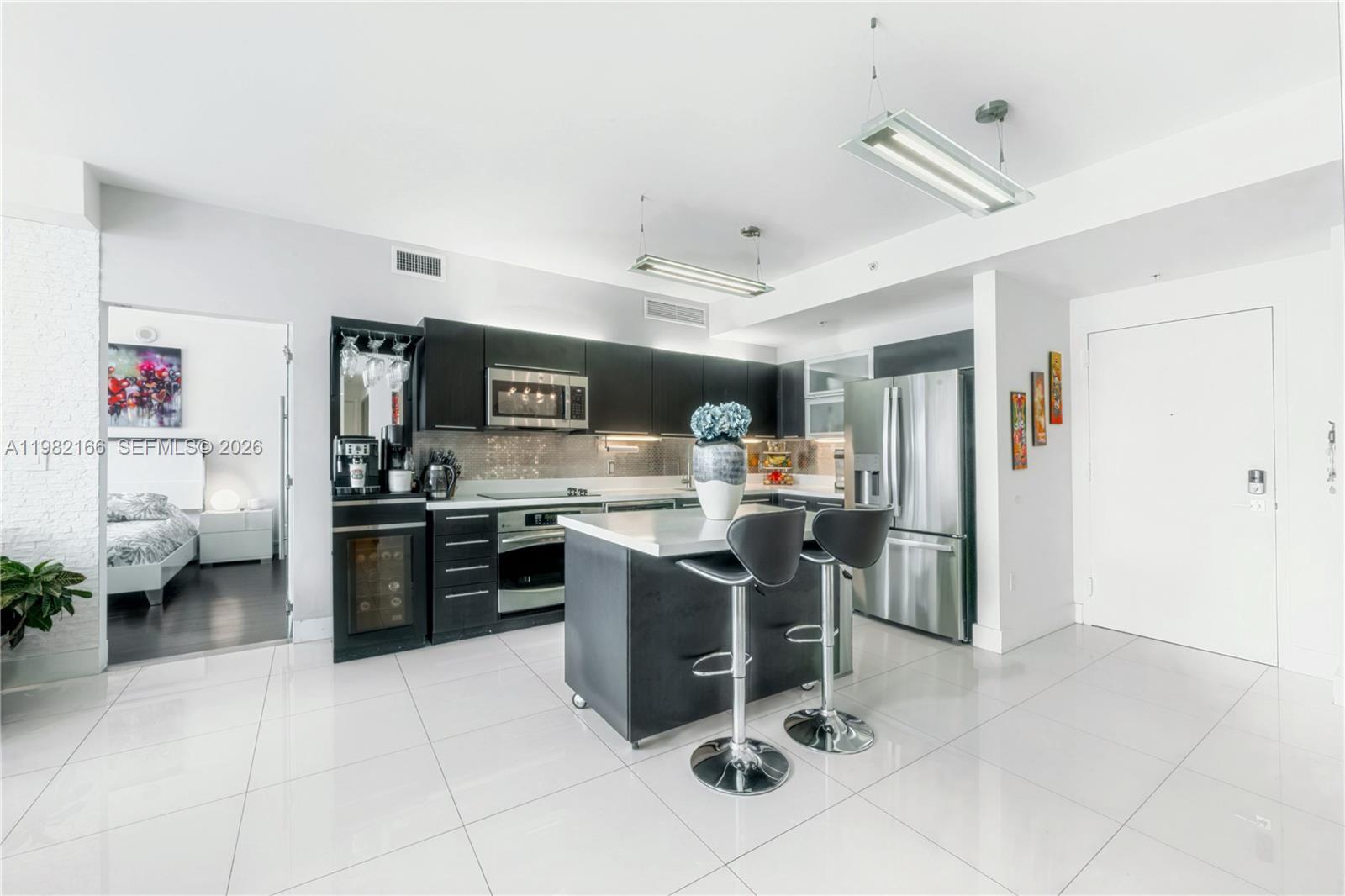 90 Southwest 3rd Street, Unit 2116 Miami, FL 33130 - Photo 6 of 31