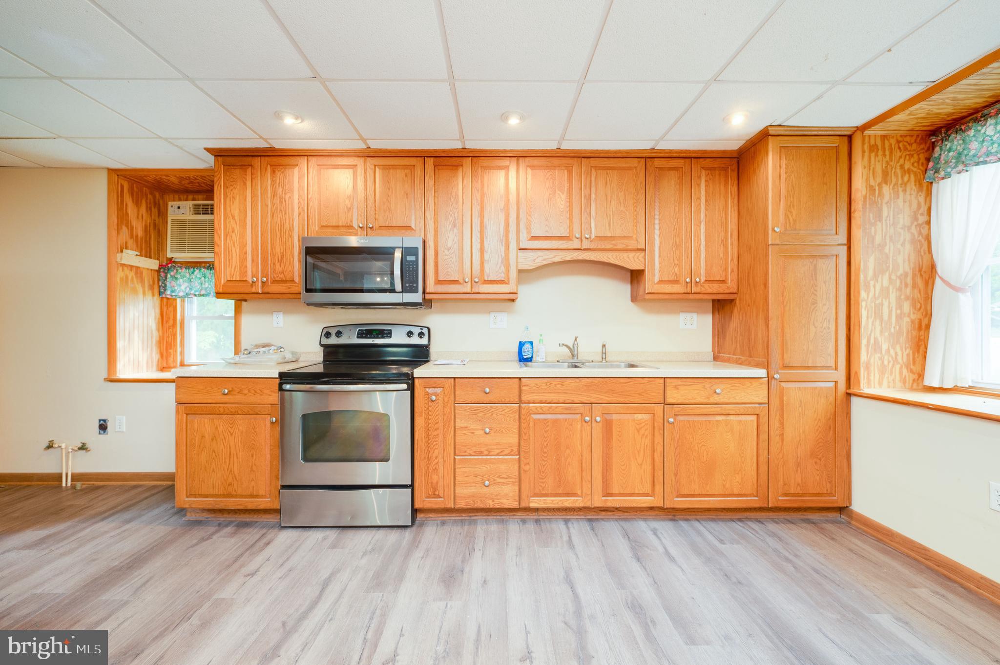 1065 Washington Road Reading, PA 19605 - Photo 13 of 27 Gallery Image 13