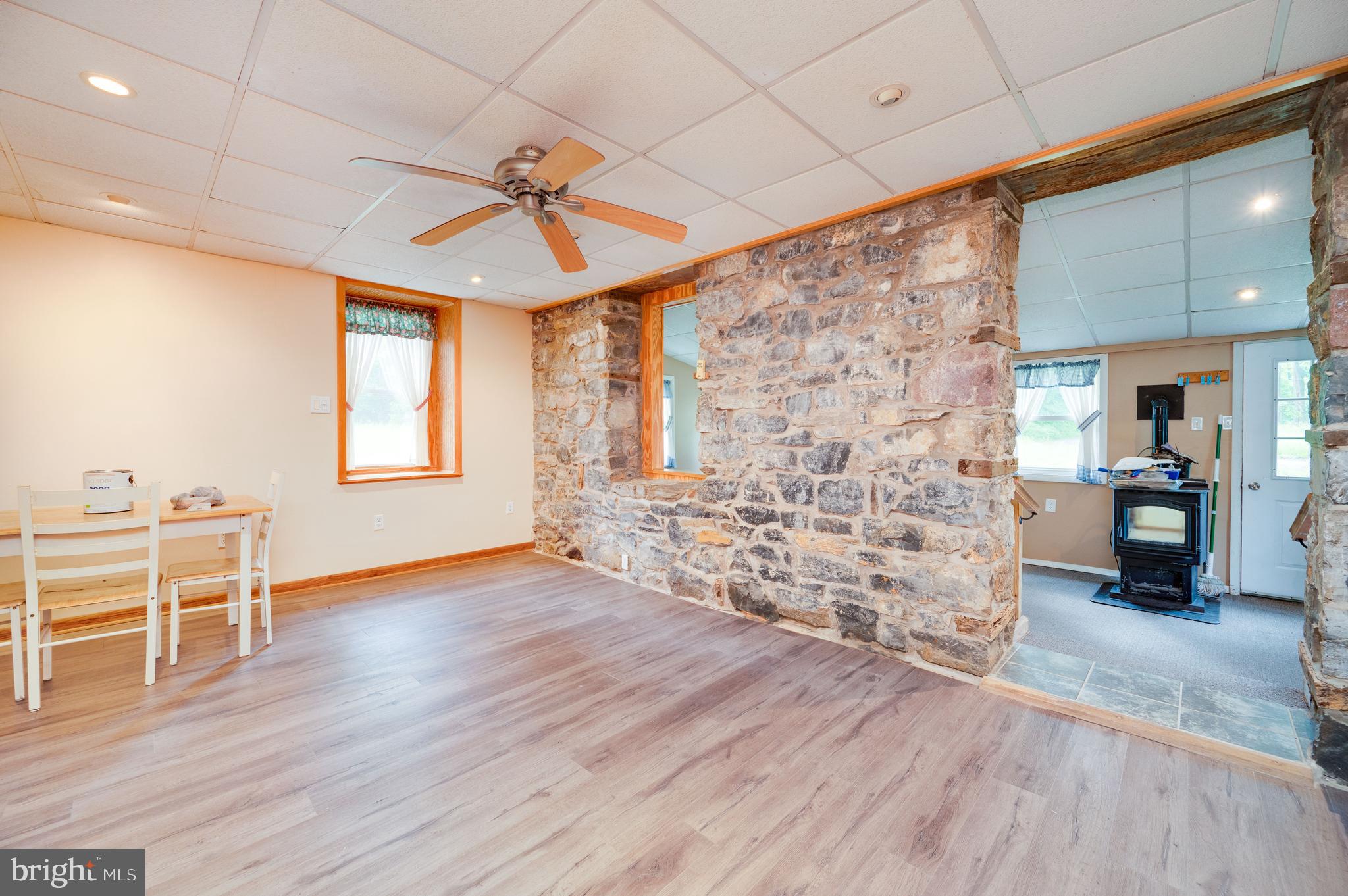 1065 Washington Road Reading, PA 19605 - Photo 16 of 27 Gallery Image 16