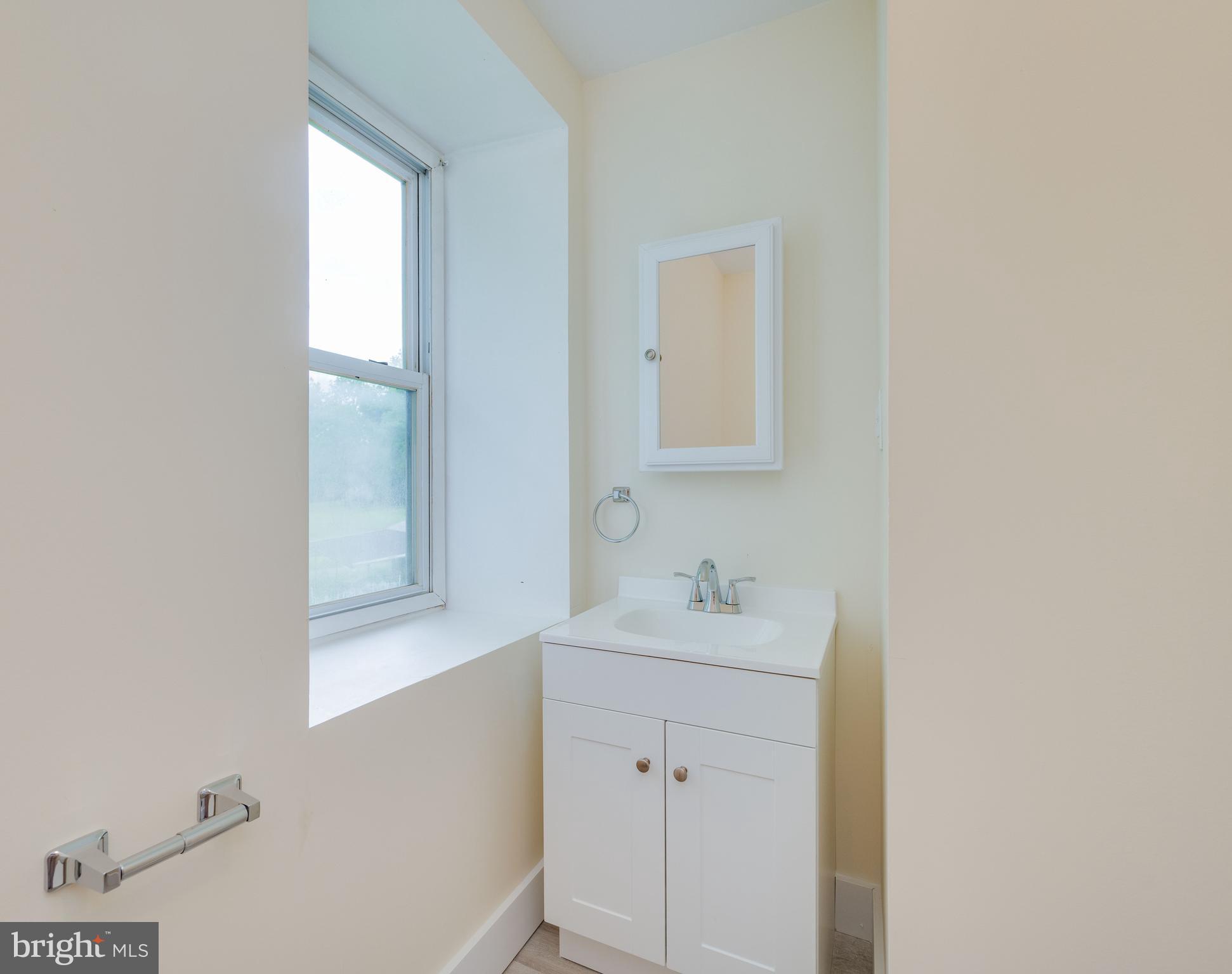 1065 Washington Road Reading, PA 19605 - Photo 25 of 27 Gallery Image 25
