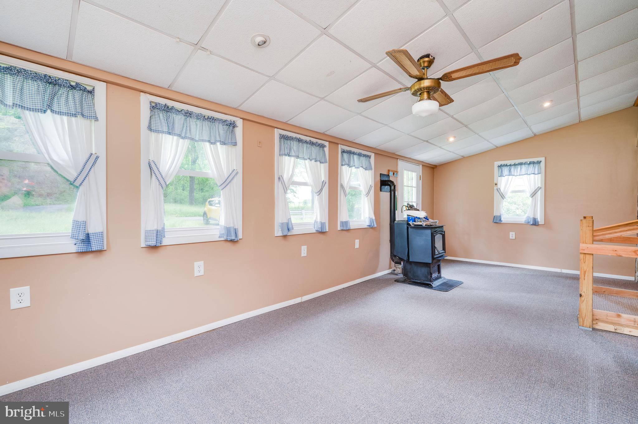 1065 Washington Road Reading, PA 19605 - Photo 7 of 27 Gallery Image 7