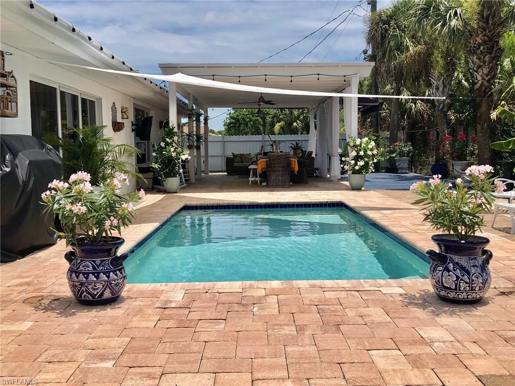 283 Cypress Way West Naples, FL 34110 - Photo 1 of 12