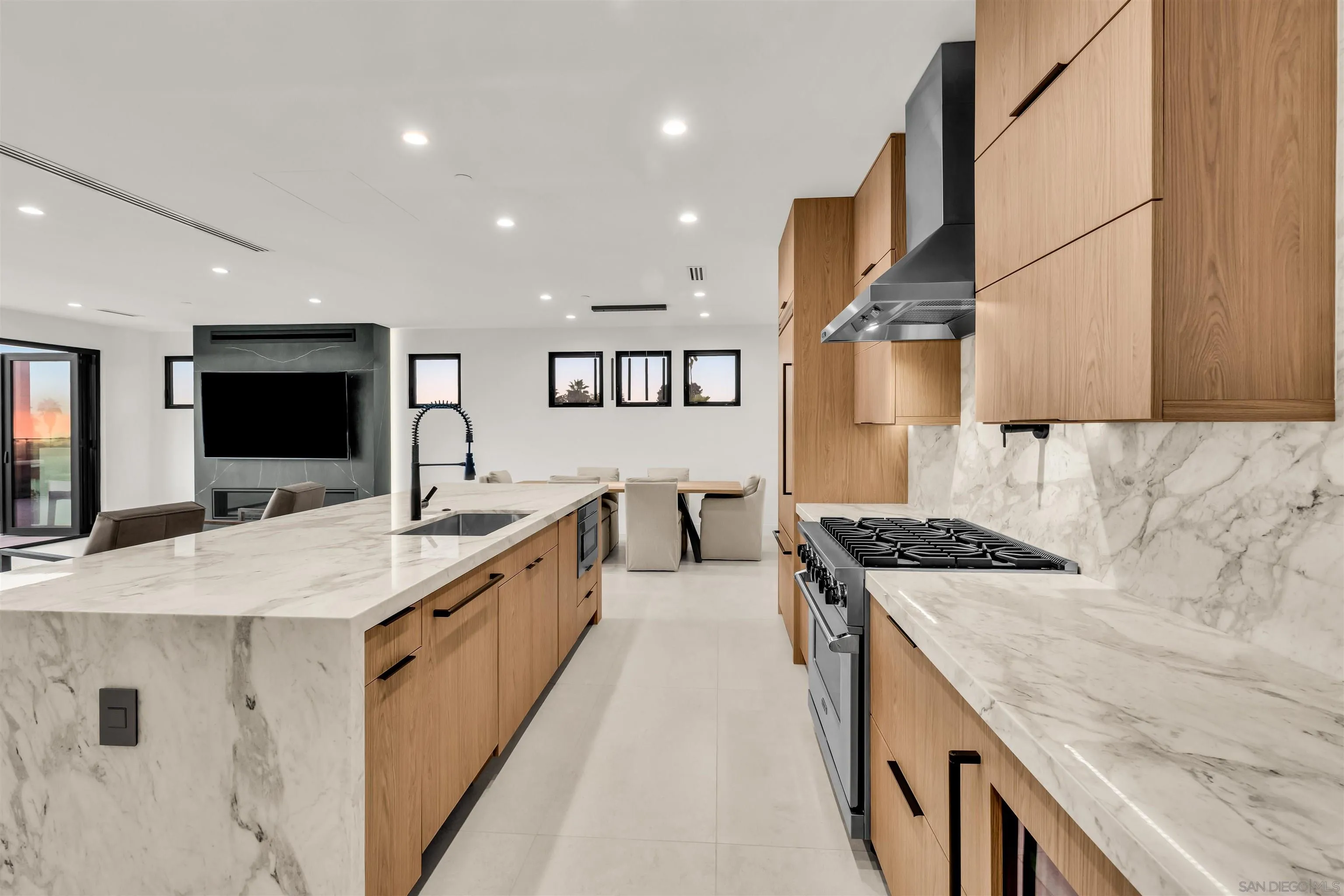1009 Arcadia Road Encinitas, CA 92024 - Photo 13 of 37 Gallery Image 13