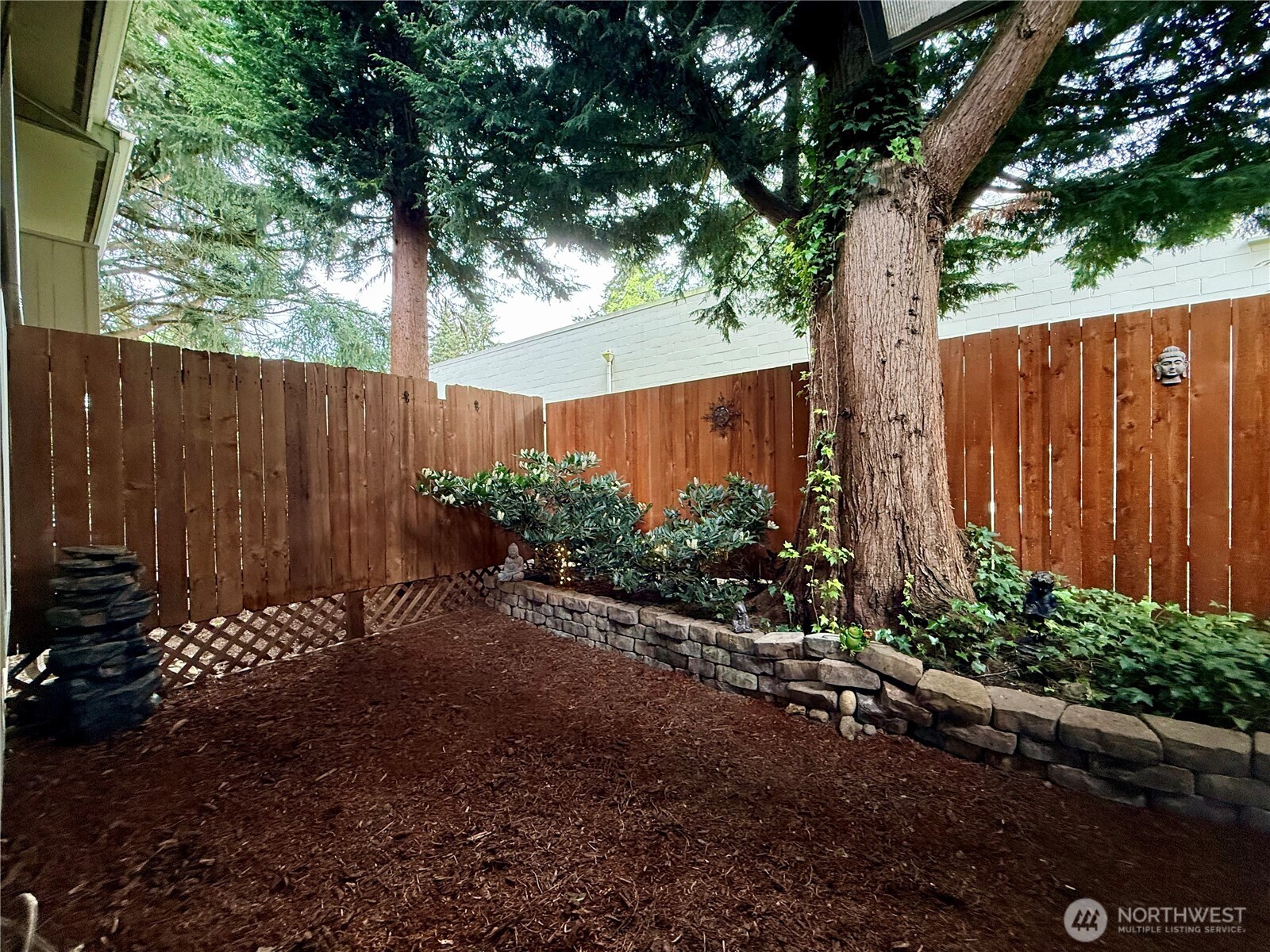 7901 196th Street Southwest, Unit 12 Edmonds, WA 98026 - Photo 17 of 35