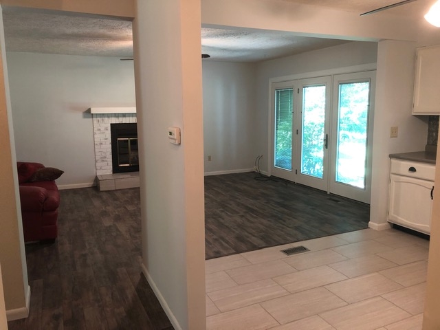 26 Sarah Avenue Springfield, IL 62703 - Photo 5 of 36
