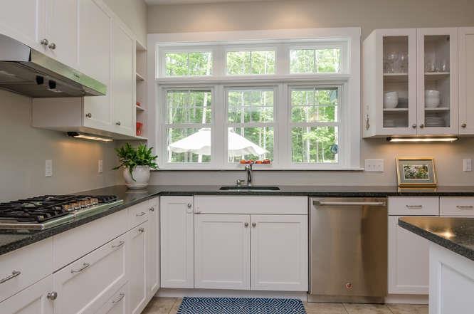 29 Bailey Farm Road Freeport, ME 04032 - Photo 13 of 27 Kitchen