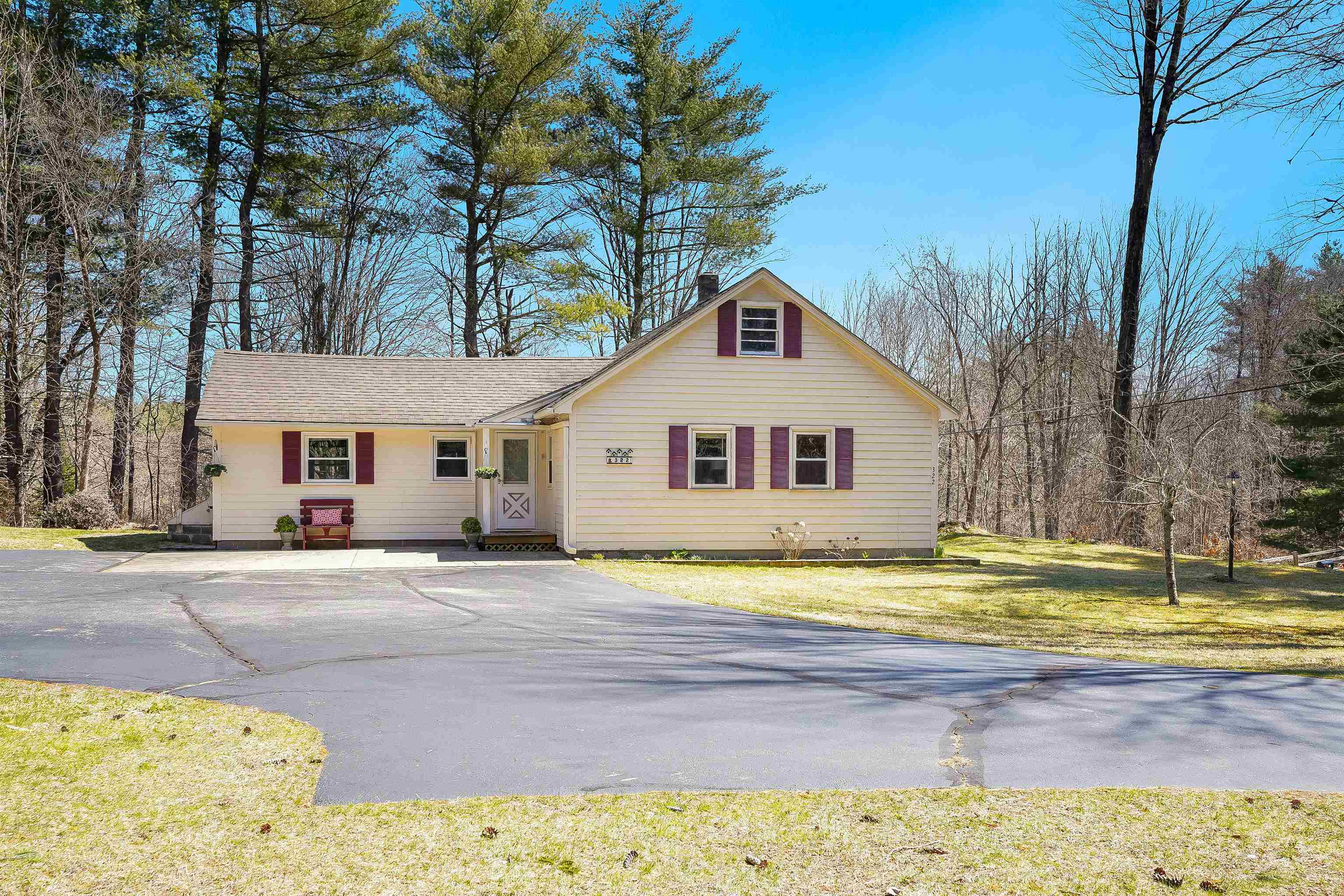 322 Boston Post Road Amherst, NH 03031 - Photo 2 of 31
