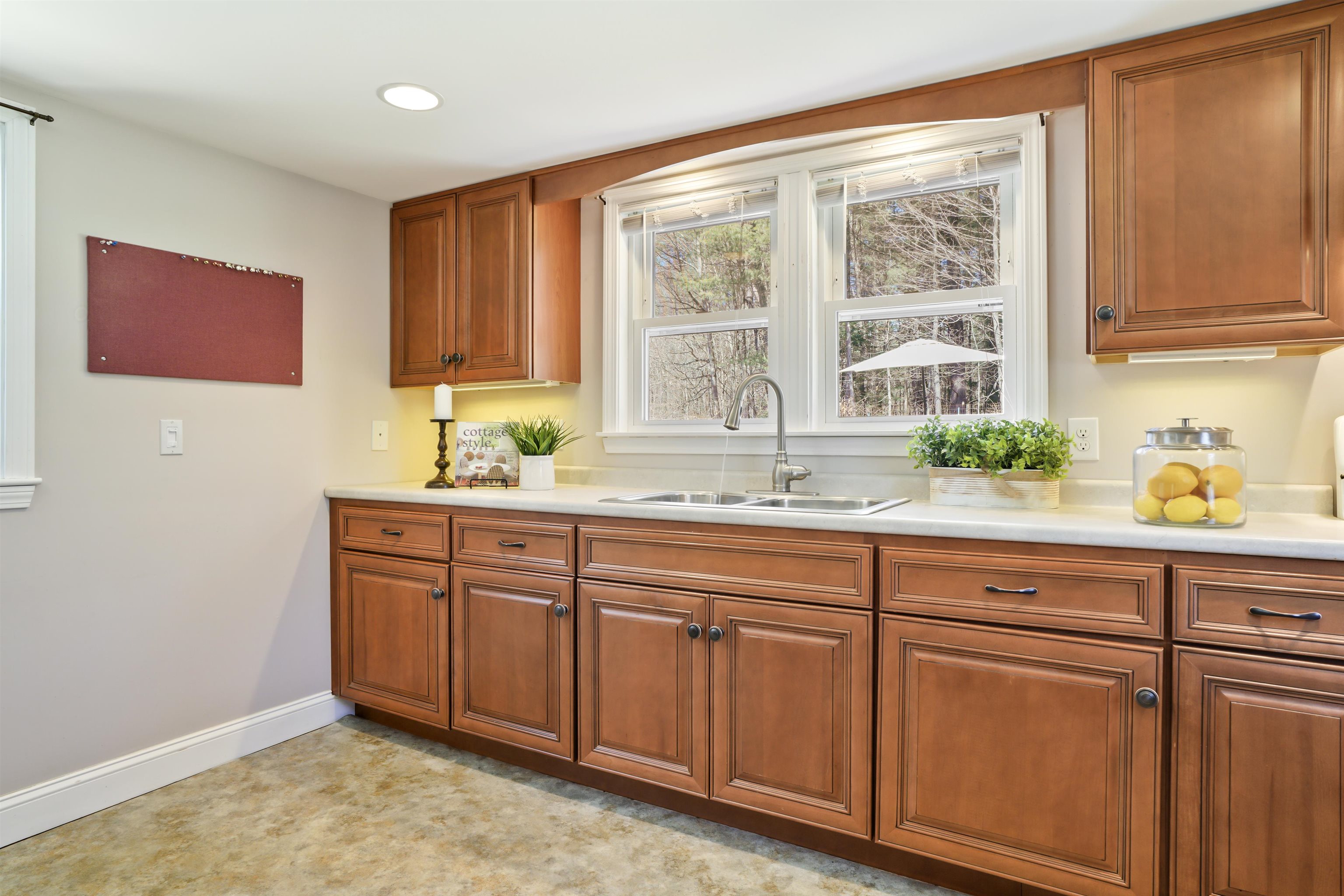 322 Boston Post Road Amherst, NH 03031 - Photo 5 of 31