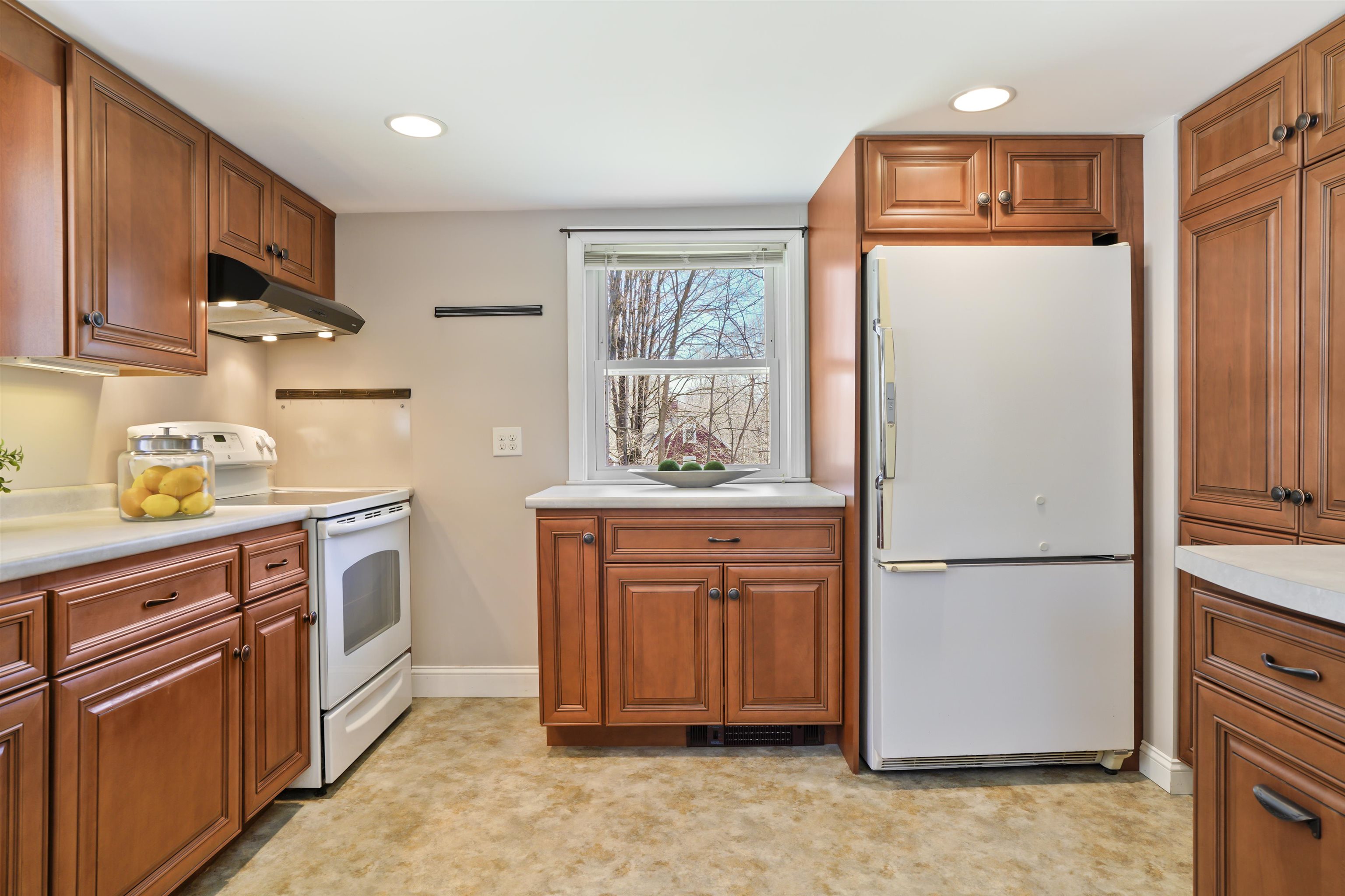 322 Boston Post Road Amherst, NH 03031 - Photo 6 of 31