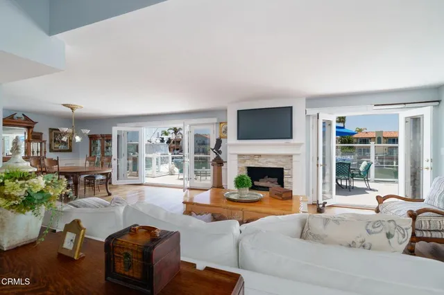 $2,799,000 | 2141 Napoli Drive, Oxnard, CA 93035