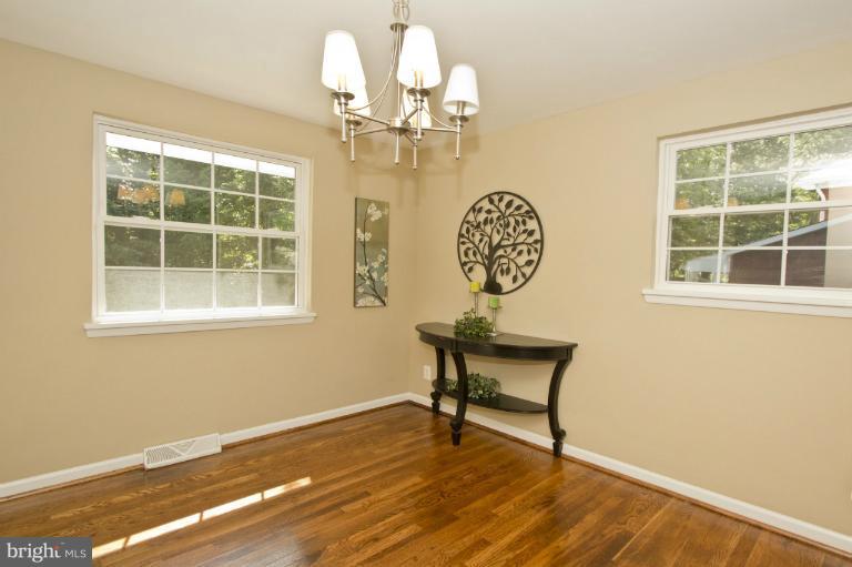 13005 Clarion Road Fort Washington, MD 20744 - Photo 2 of 30 Dining Room #2