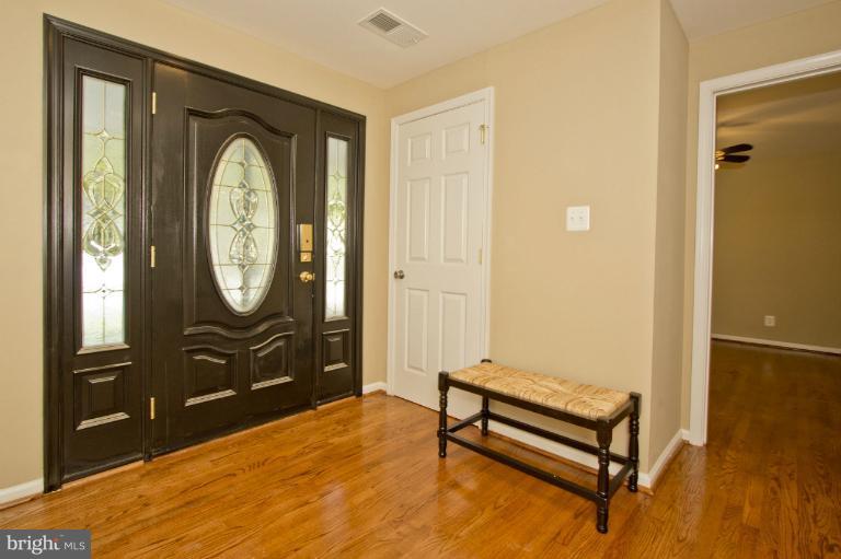 13005 Clarion Road Fort Washington, MD 20744 - Photo 11 of 30 Foyer
