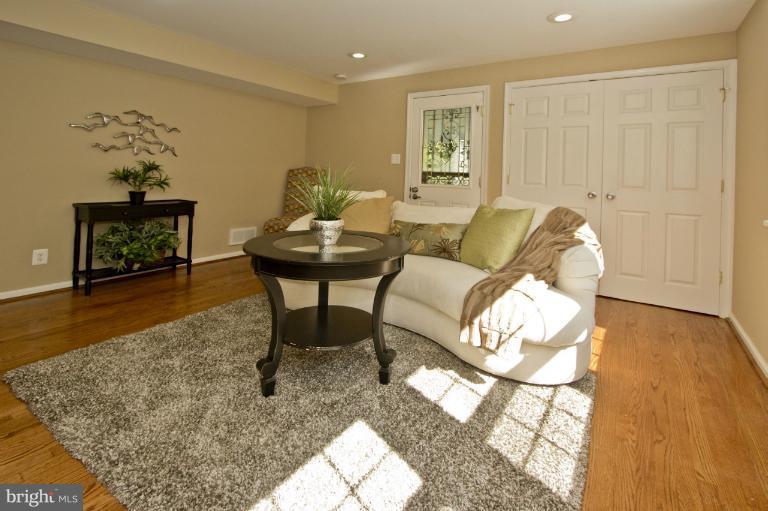 13005 Clarion Road Fort Washington, MD 20744 - Photo 7 of 30 Family Room #2