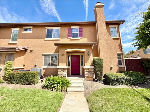 $545,500 | 26092 Mayfield Union Way, Unit B, Murrieta, CA 92563