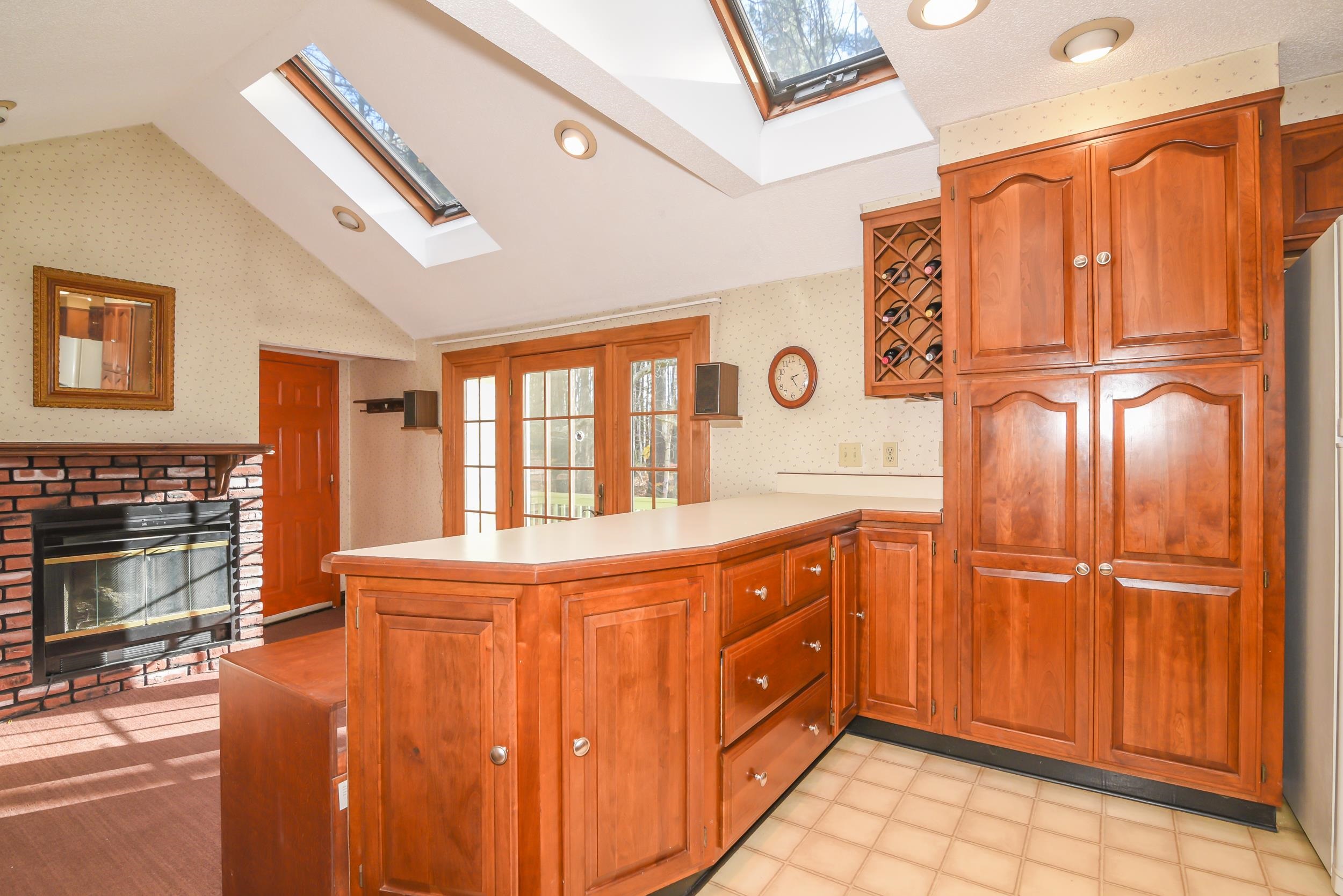 26 Gertrude Road Windham, NH 03087 - Photo 7 of 39